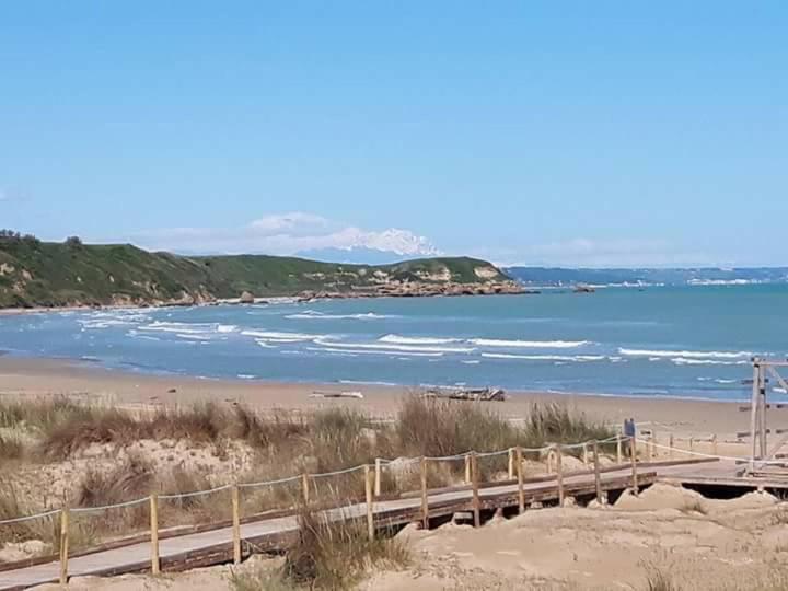 L'Angolo Di Nina Vasto Buitenkant foto